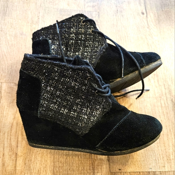 Tom's size 8 black‎ wedge booties - Picture 1 of 4